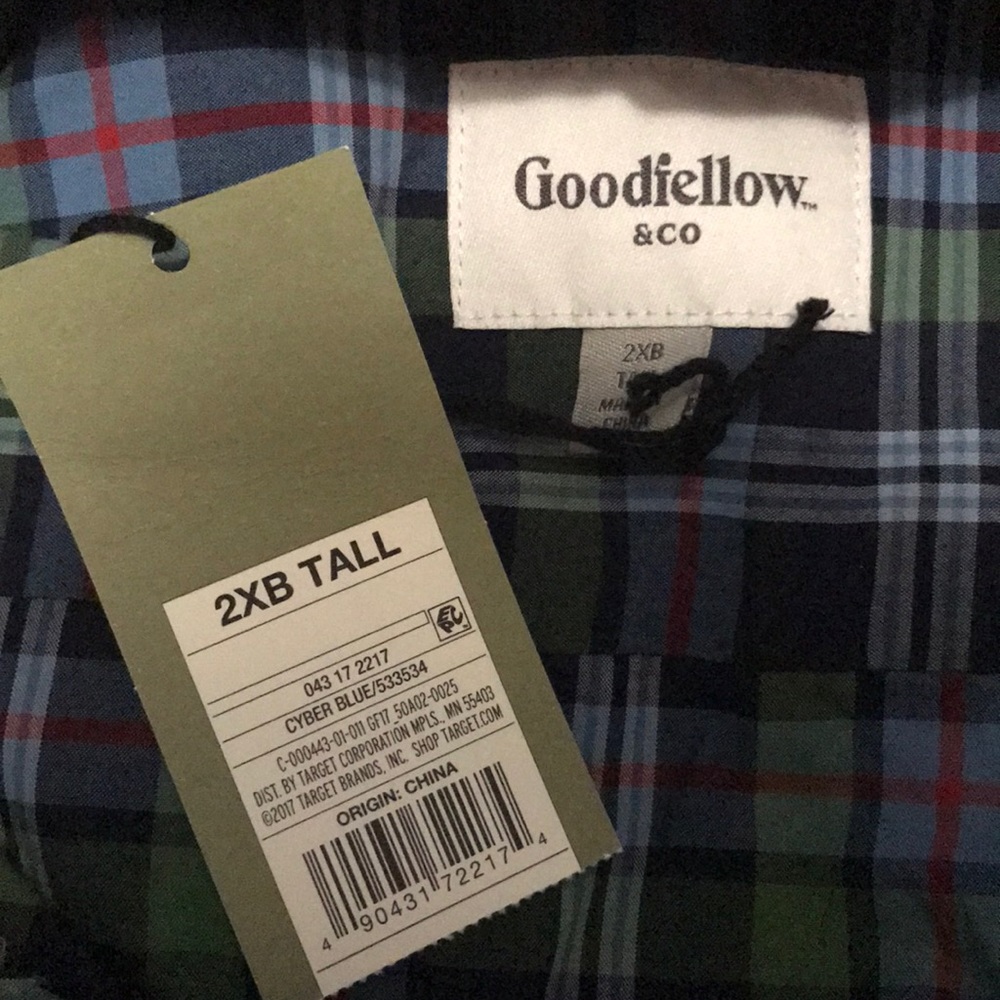 Men’s Plaid Button Down - Picture 5 of 6